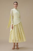 فستان ماكسي دانتيل أصفر فاتح