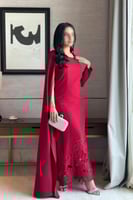 فستان ماكسي كيب بتطريز انجليزي لون احمر