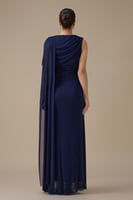 فستان طويل كحلي لامع بوشاح