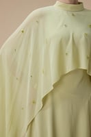 فستان ماكسي من قطعتين بتصميم كاب انسيابي وتطريز نا...