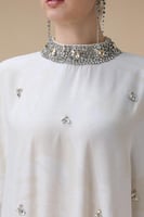 جلابية ميدي كاب واسعة سكري بتطريزات كريستالية