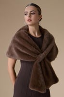 شال فرو قصير بني