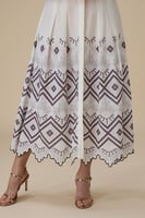 فستان ميدي سكري بنقوش هندسية بحزام خصر