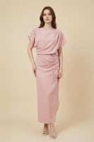 فستان ماكسي بكتف مزين بورد لون وردي