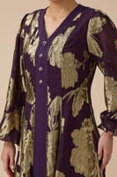 فستان بنفسجي طويل مشجر