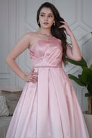 فستان اومبرية طويل درابيه بكسرات لون وردي