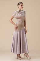 فستان بيج طويل أنيق مخمل