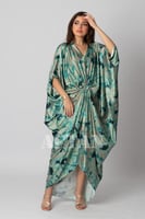 جلابية ساتان بتصميم فراشة