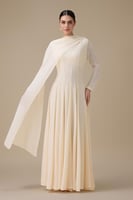 فستان طويل بيج بوشاح كتف