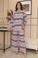 طقم بنطلون وبلوزة واسعة بليسيه لون وردي