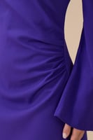 فستان طويل موف بتصميم كتف واحد