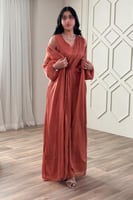 فستان قطعتين بثنيات ورداء لون برتقالي