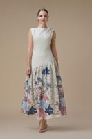 فستان ماكسي بيج بتفاصيل زهرية