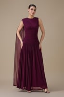 فستان طويل عنابي أنيق بوشاح جانبي