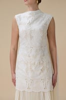 فستان ماكسي سكري بليسيه ووشاح انيق