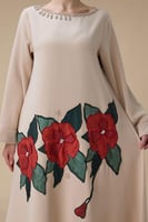 جلابية بيج طويلة واسعة بتطريز وردي ثلاثي الأبعاد