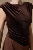 فستان بني ماكسي مخمل