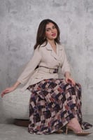 فستان أنيق بتفصيل بلايزر