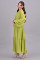 فستان بلاسيه بحزام مزين بورد وريش لون اخضر