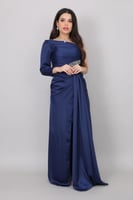 فستان سهره بكتف واحد بتطريز من الجنب لون ازرق