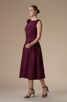 فستان برغندي ميدي بدون اكمام