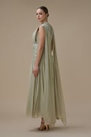 فستان طويل اخضر فاتح بكاب ناعم