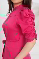 فستان بتصميم لف برباط لون فوشي