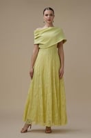 فستان طويل بلون اخضر ليموني دانتيل