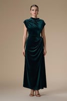 فستان اخضر طويل مخمل