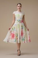 فستان قصير مورد بأكمام قصيرة