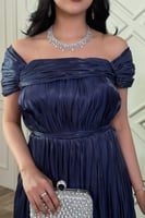 فستان اوف شولدر بكسرات لون كحلي