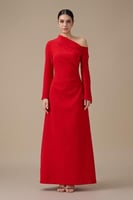 فستان طويل احمر بتصميم كتف واحد