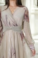 فستان تل ميدي بكسرات لون موف