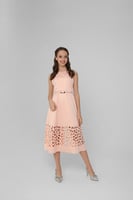 فستان مزين بقصات مفرغة