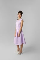 فستان بفتحات من الكتف وقصة أمامية