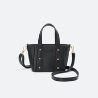 توت باق صغيرة