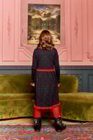 فستان الفيونكه المنقط