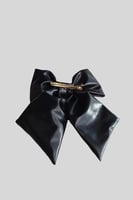 فيونكة جلدية ذهبي