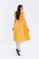 فستان كسرات بأكمام مزمومة