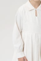 فستان كلاسيك ابيض