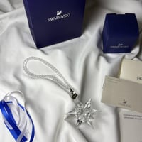 تعليقة سيارة مستوحاة من سوارفسكي