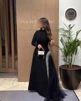 فستان سهرة ناعم مزين بالكرستال لون اسود