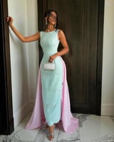 فستان سهرة كت سماوي بذيل وردي