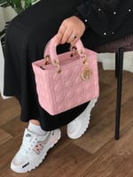 حقيبة نسائية ماركة ديور مع الحذاء بوكس نسائي هدية...