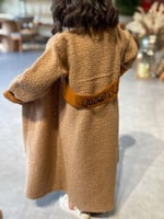 فروة اطفال شتويه بناتي ولادي بالاسم