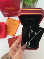 سلسال وحلق نسائي ماركة كارتير