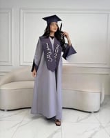 طقم تخرج من الجامعة عبايه وشاح وقبعه