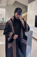 معطف شتوي شرقي طويل مطرز بأناقة