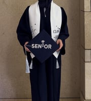 عبايات تخرج لون كحلي