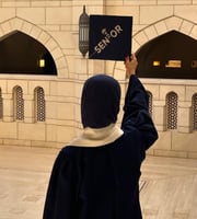 عبايات تخرج لون كحلي